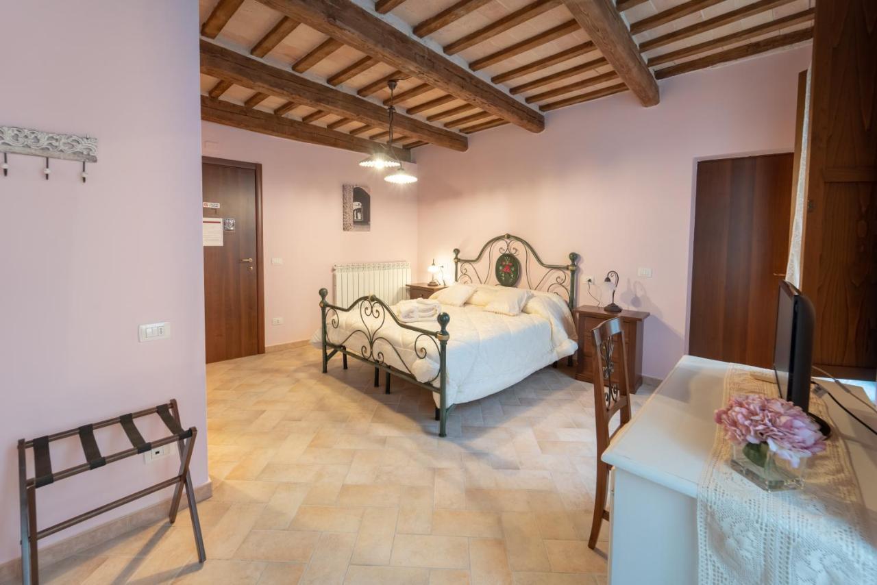 Albergo La Loggia di San Martino Gualdo Tadino Esterno foto