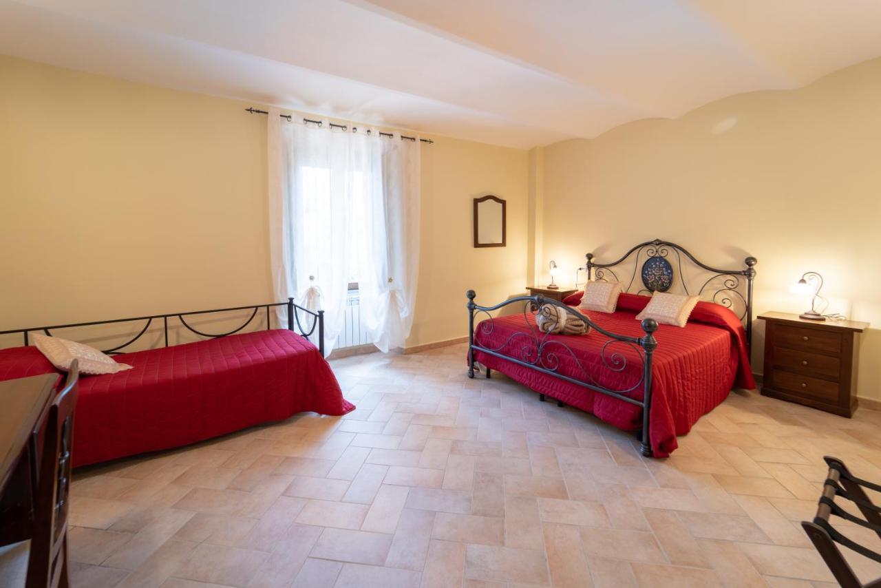 Albergo La Loggia di San Martino Gualdo Tadino Esterno foto