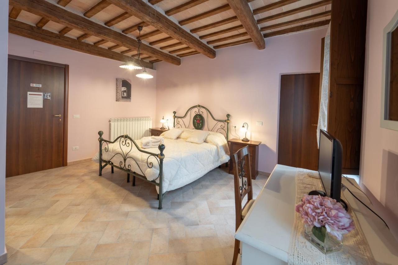 Albergo La Loggia di San Martino Gualdo Tadino Esterno foto